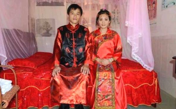 新婚夜醒來，男子感覺手腳冰涼，打開燈後，男子親手把新娘送監獄