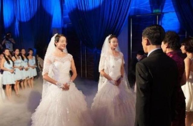 雙胞胎姐妹當天結婚，同時嫁給當地富豪，五年後兩人已物是人非