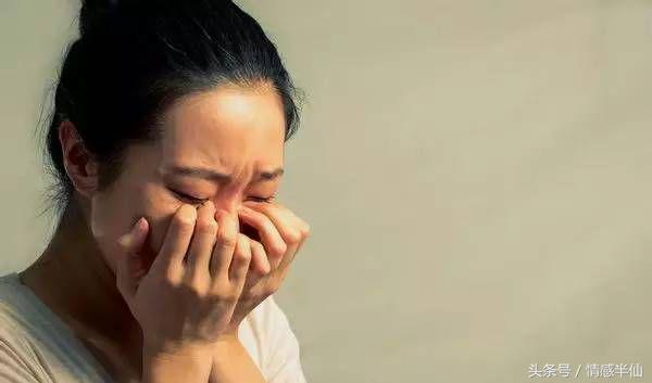 母親病危，妻子說出真相後我暈倒在地，這個家我不要了