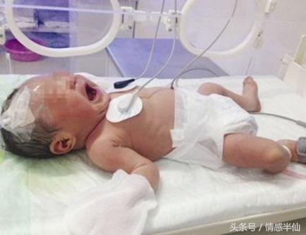 孕婦懷孕雙胞胎，婆婆卻給兒媳墮胎藥，看到流產胎兒婆婆卻哭了！