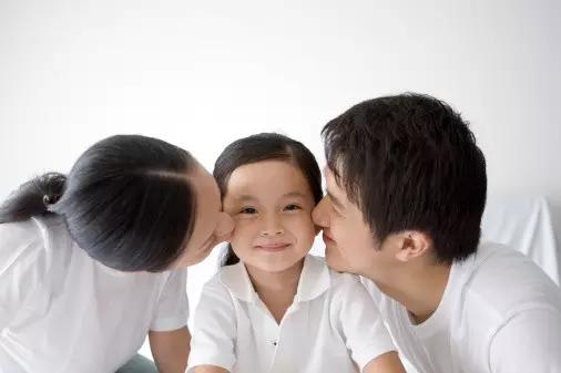 致每一位爸爸: 你對妻子的態度, 藏著孩子的未來!