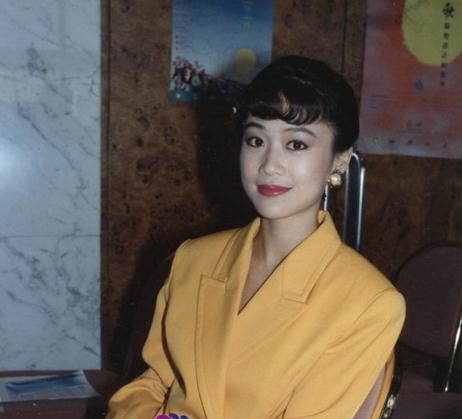  她港姐出身被周潤發看中，結婚後被傳出軌今52歲貌若少女