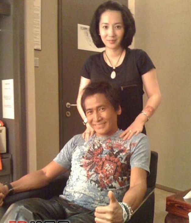  齊秦與雅雅忘年戀近照曝光，兒女雙全，女兒六歲美麗似媽媽