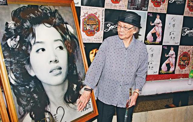 梅豔芳96歲母親向法院申請新年利是20萬被拒，抱怨10萬都不夠過年，如今現狀令人唏噓