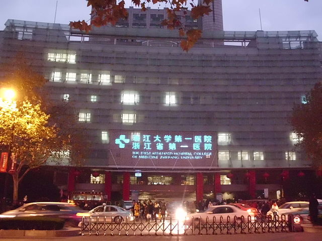砸800萬換肝救病危妻！妻子被宣告只剩4個月，林在培「一夜白髮」好崩潰：「哭到全身發抖！」