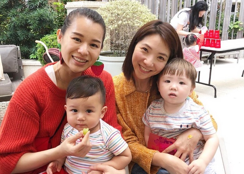 胡杏兒新年BBQ！兒子Brendan肚腩仔凸出來！