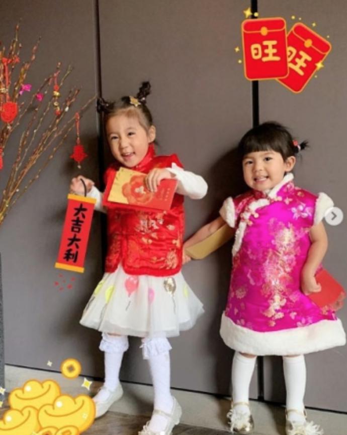 星二代穿新衣賀新年！波妞變得好不一樣！