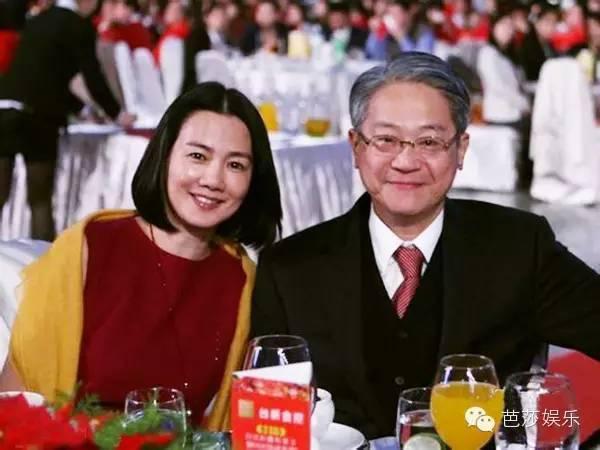  她18歲就紅遍台灣，24歲放棄事業跟富豪私奔，30歲不顧子宮出血救下被綁丈夫...原來她就是...