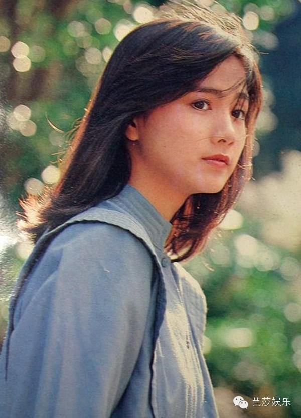  她18歲就紅遍台灣，24歲放棄事業跟富豪私奔，30歲不顧子宮出血救下被綁丈夫...原來她就是...