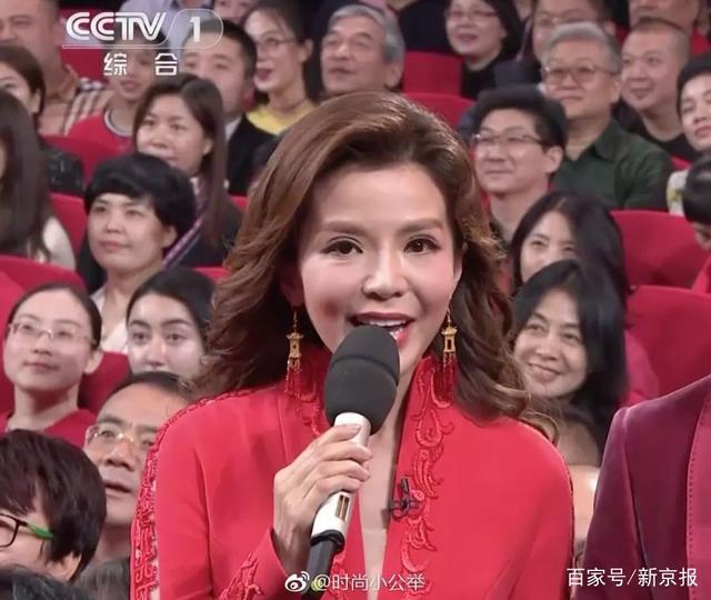 這屆春晚「紅裝」戲最多，又是一年一度大型「種草現場」