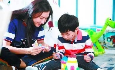 張柏芝住院：「我撐不住了」, 三個孩子無人管，網友：心疼柏芝!
