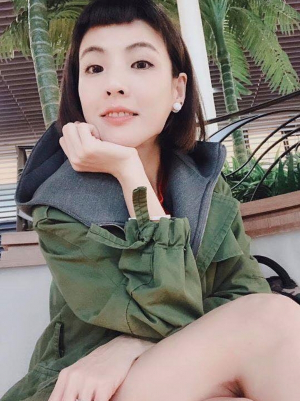 太愛吃口香糖導致下巴歪掉？徐小可「哀求醫生喬骨」想不到造成「永久傷害」這下悲劇了...