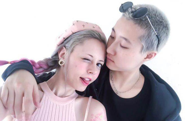 【吳綺莉大爆料!】Po出小龍女妻子多張「清涼泳裝照」爆她不工作是因為有這個病！