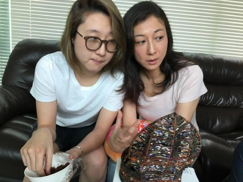 【吳綺莉大爆料!】Po出小龍女妻子多張「清涼泳裝照」爆她不工作是因為有這個病！