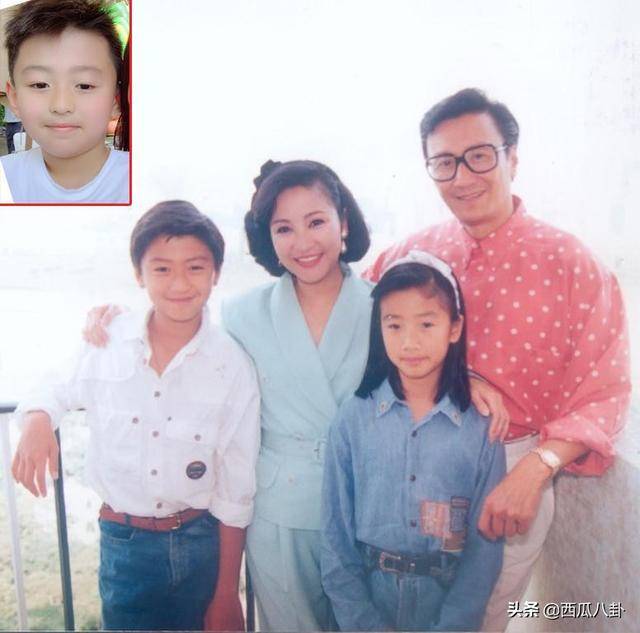 謝霆鋒昔日全家福罕見曝光，妹妹謝婷婷變化最大！
