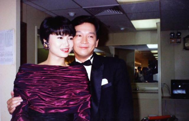 65歲金牌男配廖啟智喪子13年仍難釋懷，曾被妻子瞧不起靠堅強挺過