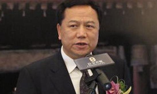 她23歲嫁入豪門，每天跪地為婆婆洗腳，老公被曝欠6900萬外債，如今複出拍戲只為尊嚴