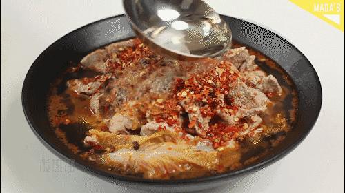 紅紅火火的水煮肉片做法來啦