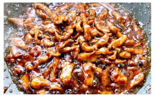 京醬肉絲這樣做才好吃，肉絲滑嫩，咸甜可口，隔著螢幕流口水