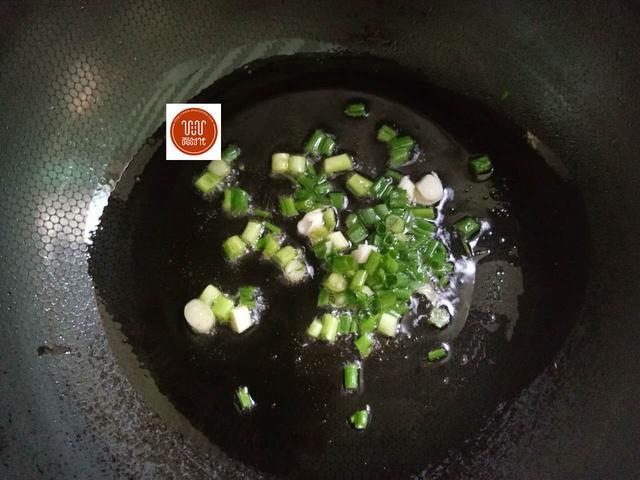 開胃益智的一道家常菜，5分鐘出鍋，酸甜脆爽好下飯，孩子就愛吃