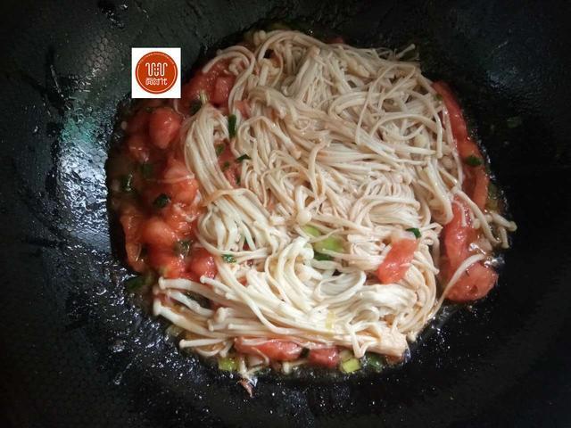 開胃益智的一道家常菜，5分鐘出鍋，酸甜脆爽好下飯，孩子就愛吃