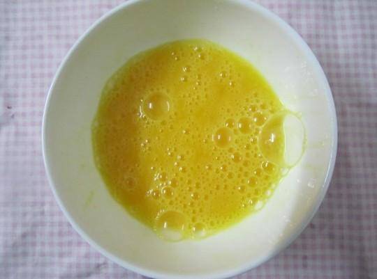 「剩米飯」不要再做蛋炒飯了，教你一個新做法，老人孩子都愛吃