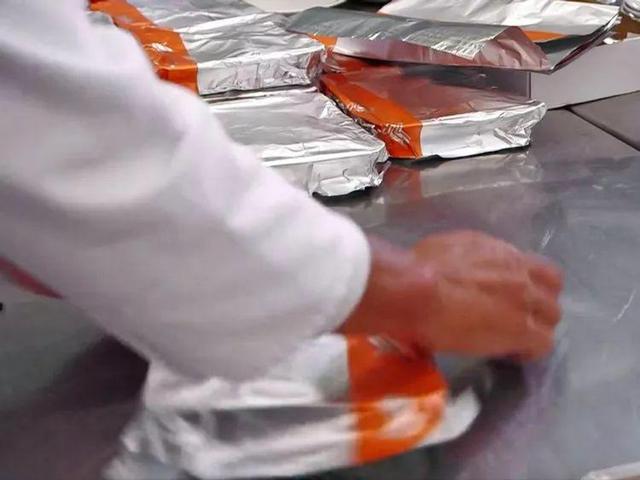 你知道飛機餐是怎麼做出來的嗎？