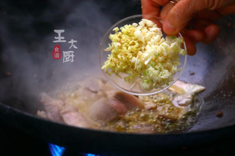 萵筍炒五花肉的正確做法，好吃又簡單，新手都能做