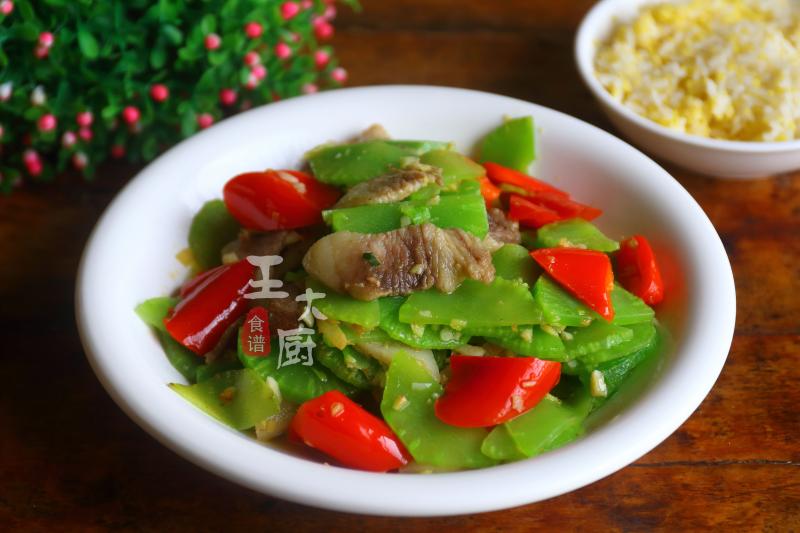 萵筍炒五花肉的正確做法，好吃又簡單，新手都能做