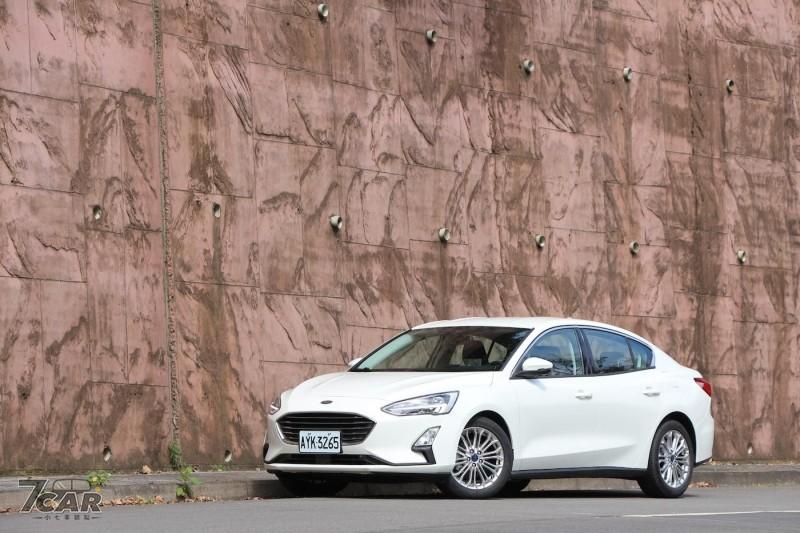 2019 Ford Focus EcoBoost182 旗艦型規格配備表