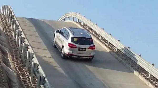 Auto汽車很吃油!?是因為你犯了這些！這樣做,一桶油可駕多幾十KM快學起來吧！