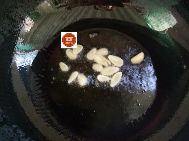比肉還香的常素炒，噴香誘人，做法超簡單，沒有肉卻比肉還香！