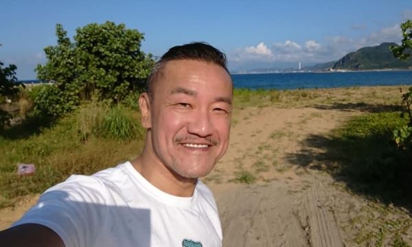 前妻罹癌後被男友拋棄，陳為民堅持陪伴在身邊到她離世，只為了這句「25年前的誓詞」!讓網友稱讚:不愧是真男人!