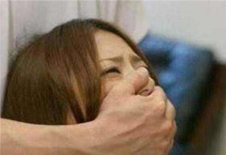 女子慘遭劫色，卻因表現太過主動嚇壞歹徒！ 