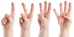 「用了三根手指」女友還是沒感覺怎辦？ 他一句神回覆網友笑炸：本年度最強XD