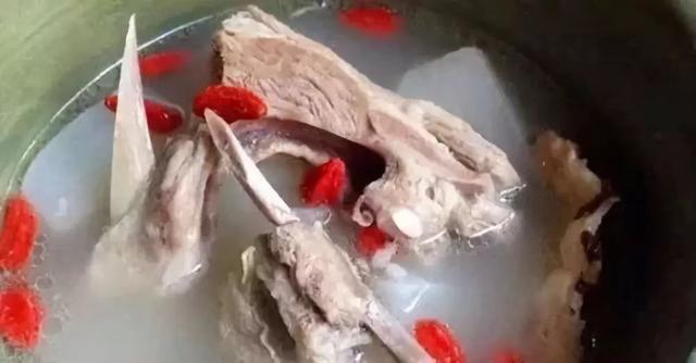醫生告誡：少這樣吃飯，可以多活幾年！很多十堰人都不知道