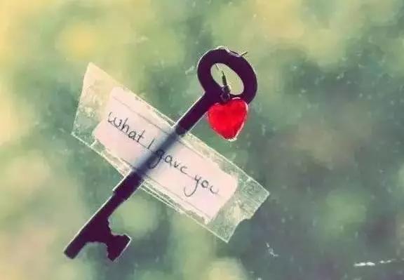 人怕傷心，樹怕傷根；人心換人心，換不來就轉身！（精闢）