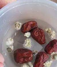 一種水煮的水果茶，讓我1周瘦了3公斤，還解決了之前的便秘問題