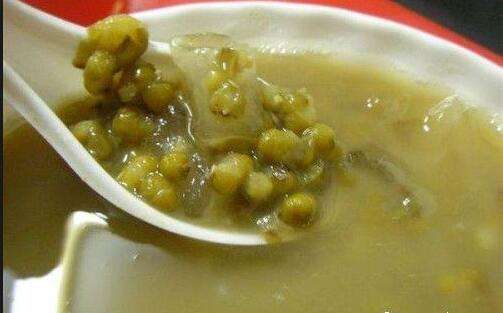 媽媽煮綠豆湯一定加「一寶」，不但消熱解毒，更可以治「肝病」！比肝藥還管用！ 