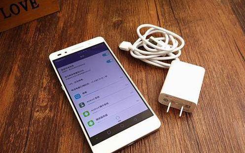 牙籤插進手機充電口裡，解決了家家戶戶的難題，既省錢又實用