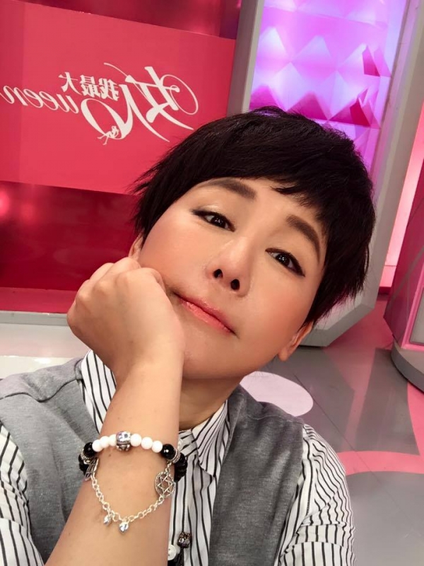 時尚教主藍心湄53歲「身材超逆天」！ 曝飲食妙招「就靠2個字」 籲年輕人多打拚：50歲吃苦才叫苦
