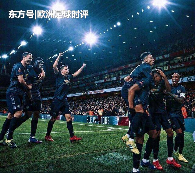 0-2大巴黎，歐冠聯賽瀕臨淘汰？快醒醒，這不是曼聯擔心的事兒