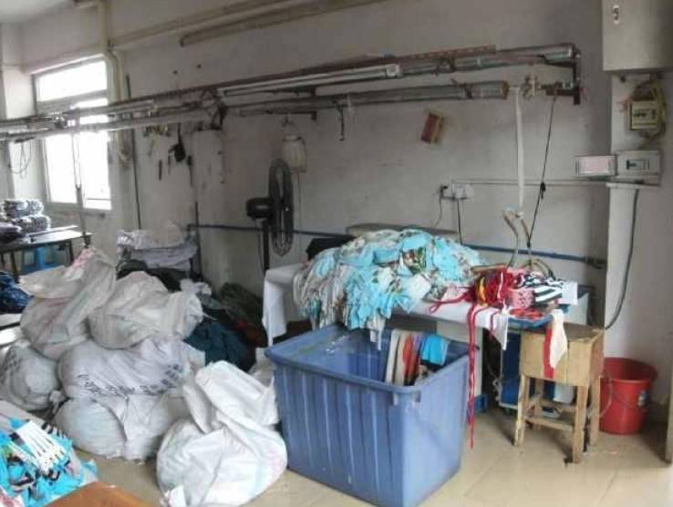 新衣服到底要不要「洗了再穿」？服裝廠老闆說漏嘴，別再幹傻事了