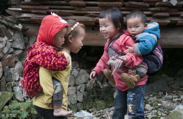 二胎還是女兒，出產房我就哭了，可家公的一席話，讓我改變了想法