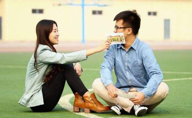 我生兒子婆婆送來一袋大米，我嫌棄的送給同事，如今讓我悔不當初