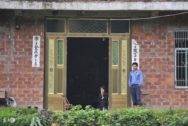 帶女兒回娘家，我媽給女兒買了棒棒糖，我決定再也不回去了
