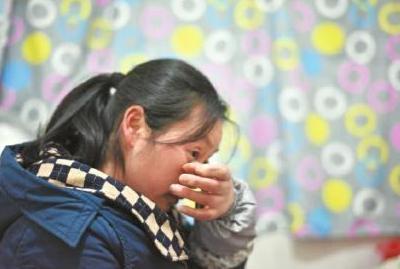 哥嫂結婚七年，嫂子生了孩子卻不肯出產房，護士說的話讓我們哭了