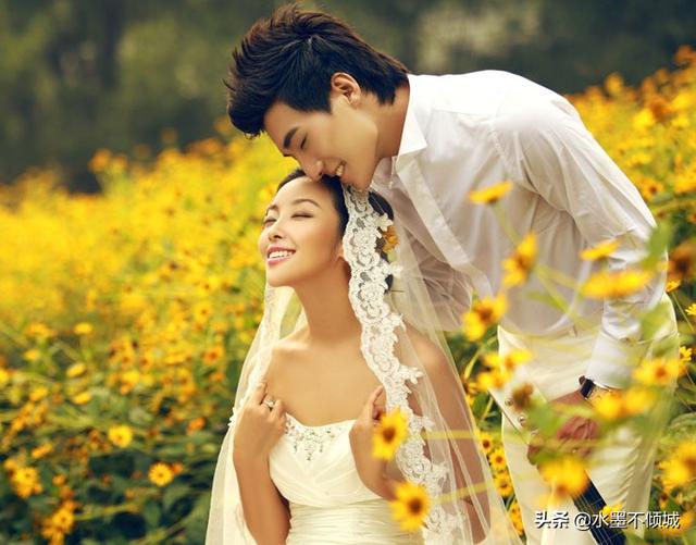婆婆讓兒媳婦幫著拍全家福，卻不讓媳婦加入，媳婦摔碎手機走人