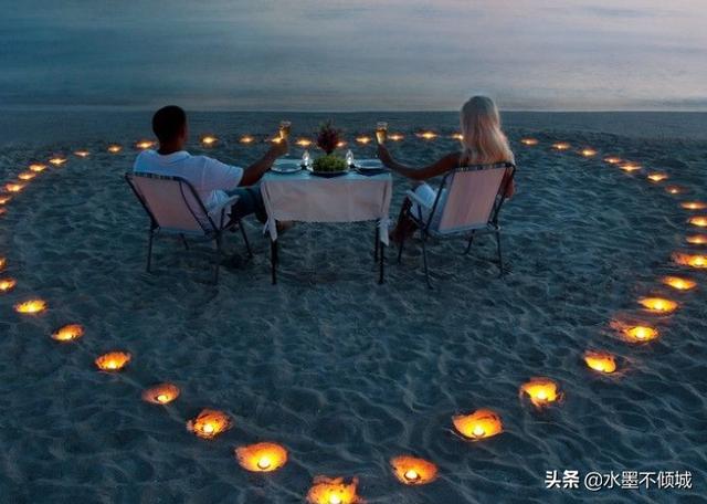 婆婆讓兒媳婦幫著拍全家福，卻不讓媳婦加入，媳婦摔碎手機走人