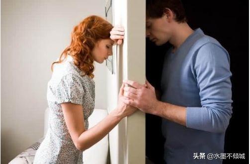 母親因反對兒子離婚，被上位小三刁難，帶著學區房跟前兒媳生活